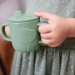 Tasse d'apprentissage Peekaboo Elphee Vert